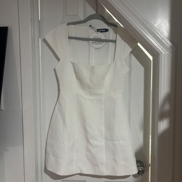 Babyboo mini white dress - Picture 2 of 3